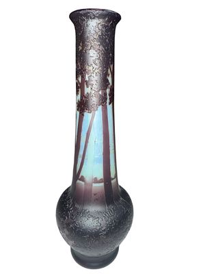 DeVez - Stunning, French Cameo Glass de Vez Vase Landscape Scene. Fantastic French de Vez, bulbous 