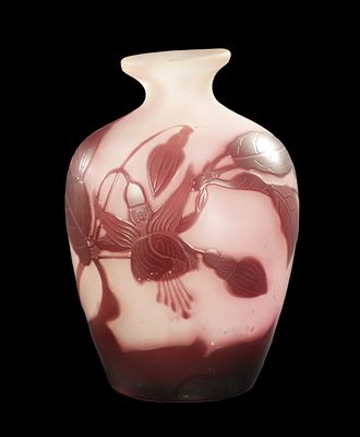 EMILE GALLE. AN ART NOUVEAU CAMEO GLASS VASE of bulbous shouldered form with all over Fuchsia 