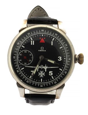 AN EARLY 20TH CENTURY VINTAGE 1925 OMEGA AVIATOR PILOT WATCH with manual wind movement and