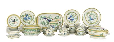 A 20TH CENTURY HERMES ‘TOUCAN’ PATTERN PORCELAIN DINNER/TEA SERVICE all having toucans of 