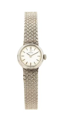 A MID 20TH CENTURY 9CT WHITE GOLD OMEGA CONSTELLATIONS LADY’S WRISTWATCH the circular white 