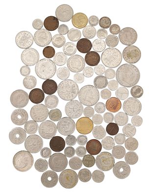 A LARGE COLLECTION OF LATE 19TH AND 20TH CENTURY DUTCH COINS comprising silver, nickel, brass 