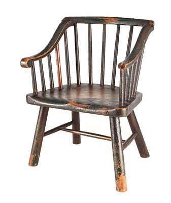 A LATE 18TH CENTURY ASH AND BEECH PAINTED CHILD'S CHAIR having a spindle back with shaped arms 