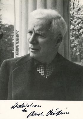 CHAPLIN CHARLES: (1889-1977) English Film Comedian, Academy Award winner. A good signed 4 x 5.5 