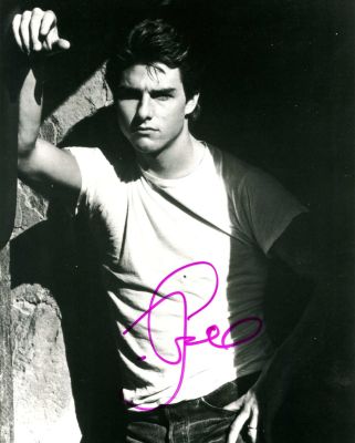 CRUISE TOM: (1962- ) American Actor. Signed 8 x 10 photograph by Cruise, the image showing the 