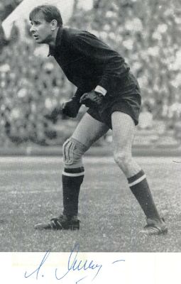 YASHIN LEV: (1929-1990) Russian football Goalkeeper. Also known as the Black Spider. Signed 4 x 