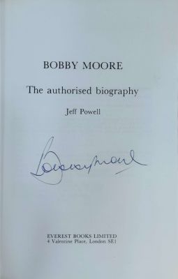 MOORE BOBBY: (1941-1993) English footballer, captain of the England national team who won the 