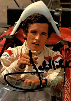 SPORT: A small, miscellaneous selection of signed cards (2), multiple signed album page (1) and 