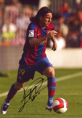 MESSI LIONEL: (1987- ). <span style="font-size: 11.0pt; line-height: 107%; font-family: 