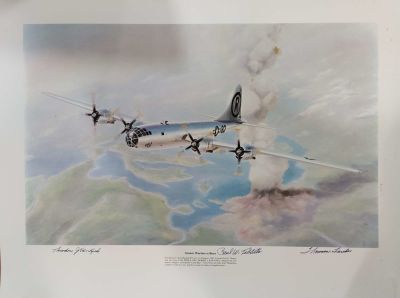 ENOLA GAY:. <span style="font-size: 11.0pt; line-height: 107%; font-family: 'Palatino Linotype' 