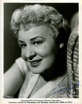 ACADEMY AWARD WINNERS: (x7). ACADEMY AWARD WINNERS: A good selection of signed 8 x 10 