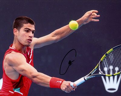 ALCARAZ CARLOS: (2003- ) Spanish Tennis Player. Signed colour 10 x 8 photograph by Alcaraz, the 