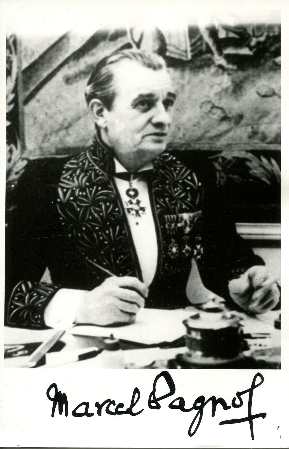 PAGNOL MARCEL: (1895-1974) French film director, novelist and playwright. Signed 3.5 x 5.5 