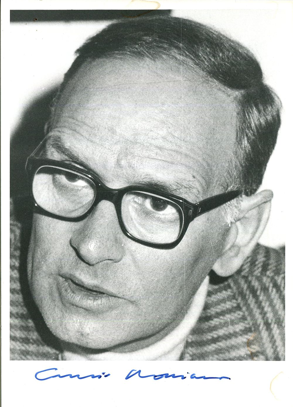 MORRICONE ENNIO: (1928-2020) Italian Composer. Academy Award winner. A good signed 5 x 7 