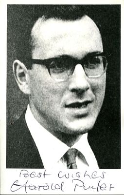 PINTER HAROLD: (1930-2008) British playwright, Nobel Prize winner for Literature, 2005. Signed 