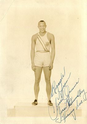 OWENS JESSE: (1913-1980) American athlete, famous for his participation at the Berlin Olympics 