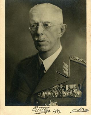 GUSTAV V: (1858-1950) King of Sweden 1907-50. A very fine vintage signed 8 x 10 photograph 