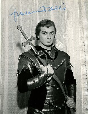 CORELLI FRANCO: (1921-2003) Italian tenor. A good vintage signed 7 x 9.5 photograph of Corelli 