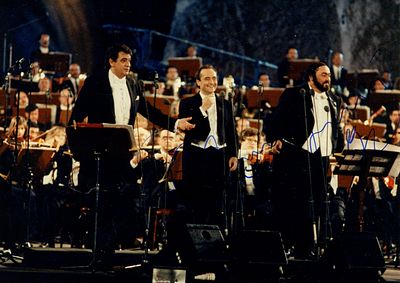 THE THREE TENORS: A good multiple signed colour 7 x 5 photograph by Luciano 