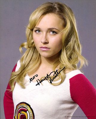 PANETTIERE HAYDEN: (1989-2026) American actress. Signed colour 8 x 10 cardstock image of the 