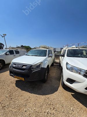איסוזו פיק אפ מודל 2019. 305,132 ק"מ, יד ראשונה. תיבת הילוכים: אוטומטי
מנוע: דיזל, הנעה: 4x4