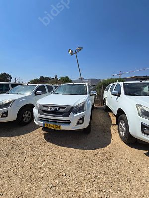 איסוזו פיק אפ מודל 2017. 294,842 ק"מ, יד ראשונה. תיבת הילוכים: אוטומטי
מנוע: דיזל, הנעה: 4x2