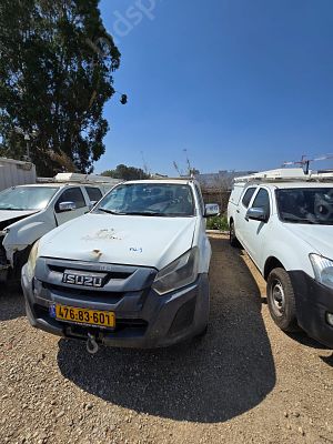 איסוזו פיק אפ מודל 2019. 292,800 ק"מ, יד ראשונה. תיבת הילוכים: אוטומטי
מנוע: דיזל, הנעה: 4x4