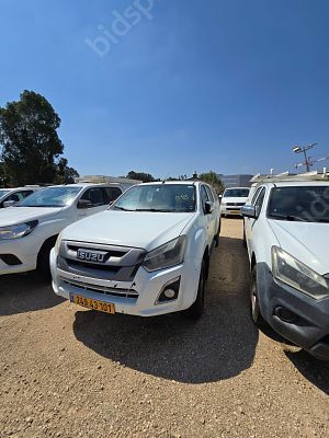 איסוזו פיק אפ מודל 2017. 236,100 ק"מ, יד ראשונה. תיבת הילוכים: אוטומטי
מנוע: דיזל, הנעה: 4x2