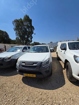 איסוזו פיק אפ מודל 2019. 131,150 ק"מ, יד ראשונה. תיבת הילוכים: ידני
מנוע: דיזל, הנעה: 4x2