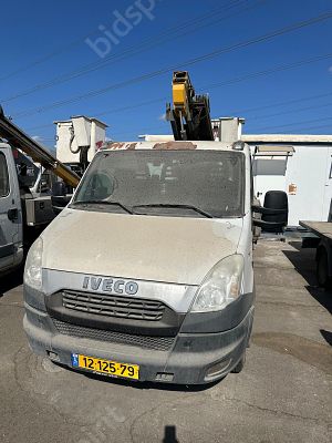 COMET במת הרמה 9 מ' משא לא מבודדת מודל 2012. 219,946 ק"מ
מנוע: דיזל.
הבמה מורכבת על רכב מתוצרת 