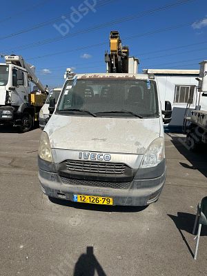 COMET במת הרמה 9 מ' משא לא מבודדת מודל 2012. 126,542 ק"מ
מנוע: דיזל.
הבמה מותקנת על רכב מתוצרת 