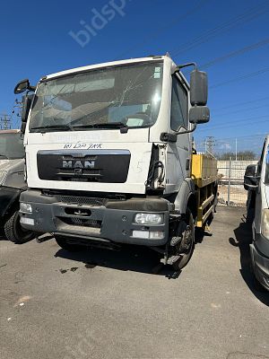 VERSALIFT במת הרמה 10.5 מ' משא מבודדת מודל 2012. 218,784 ק"מ
מנוע: דיזל.
הבמה מותקנת על משאית 