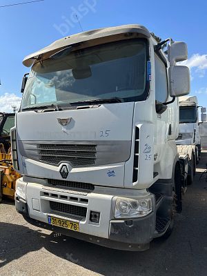 רנו משא 50 טון מודל 2011. 427,278 ק"מ
מנוע: דיזל, הנעה: 4x6.
ללא רישוי אגרה שולמה, תוקף רישיון 