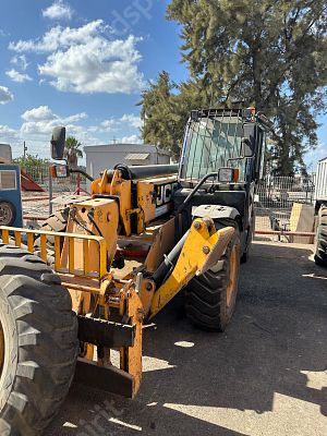 JCB מלגזה טלסקופית ניידת מודל 2011. 
מנוע: דיזל.
שעות מנוע: 8264
תוקף רישיון 16/01/2026