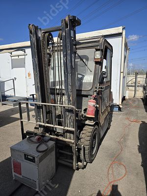 אי.פי מלגזה חשמלית ניידת 2.5 טון מודל 2012. 
שעות מנוע: 5120
תוקף רישיון 05/11/2025