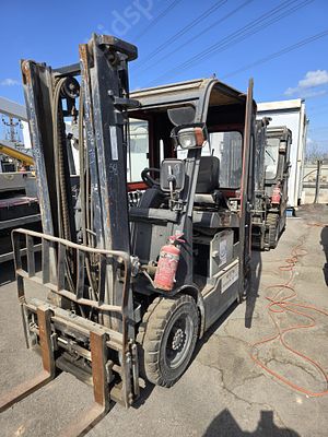 אי.פי מלגזה חשמלית ניידת 2.5 טון מודל 2012. 
שעות מנוע: 1012
ללא רישוי, האגרה שולמה, תוקף 