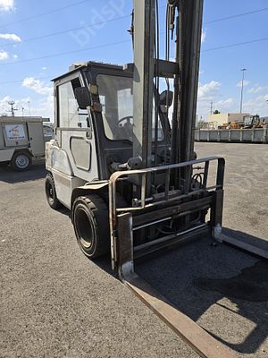 ניסאן מלגזה דיזל ניידת 4 טון מודל 2010. 
שעות מנוע: 2265 
תוקף רישיון 28/9/2025