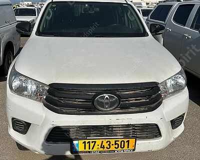 טויוטה היילקס מודל 2017. 189,576 ק"מ
הנעה: 4x4.
ללא רישוי האגרה שולמהרישיון בתוקף25/12/2025