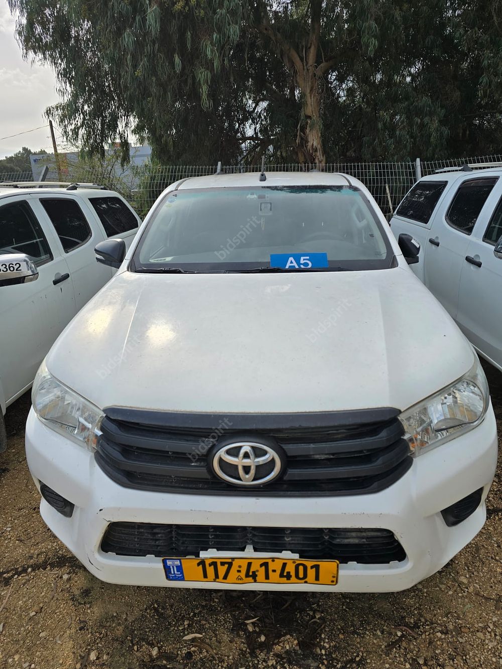 טויוטה היילקס מודל 2017. 273,173 ק"מ. תיבת הילוכים: ידני
מנוע: דיזל, נפח מנוע: 2,393 סמ"ק 