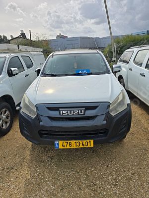 איסוזו פיק אפ מודל 2019. 200,182 ק"מ. תיבת הילוכים: אוטומטי
מנוע: דיזל, הנעה: 4x4.
תוקף רישיון 