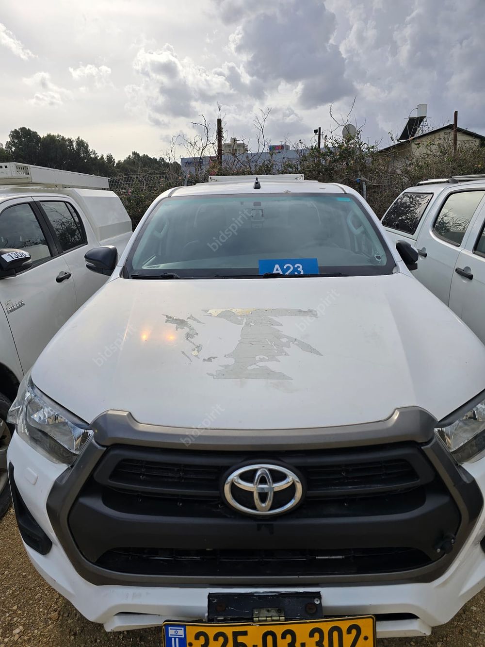 טויוטה היילקס מודל 2020. 136,961 ק"מ. תיבת הילוכים: ידני
מנוע: דיזל, הנעה: 4x4.
תוקף רישיון 28.11.26