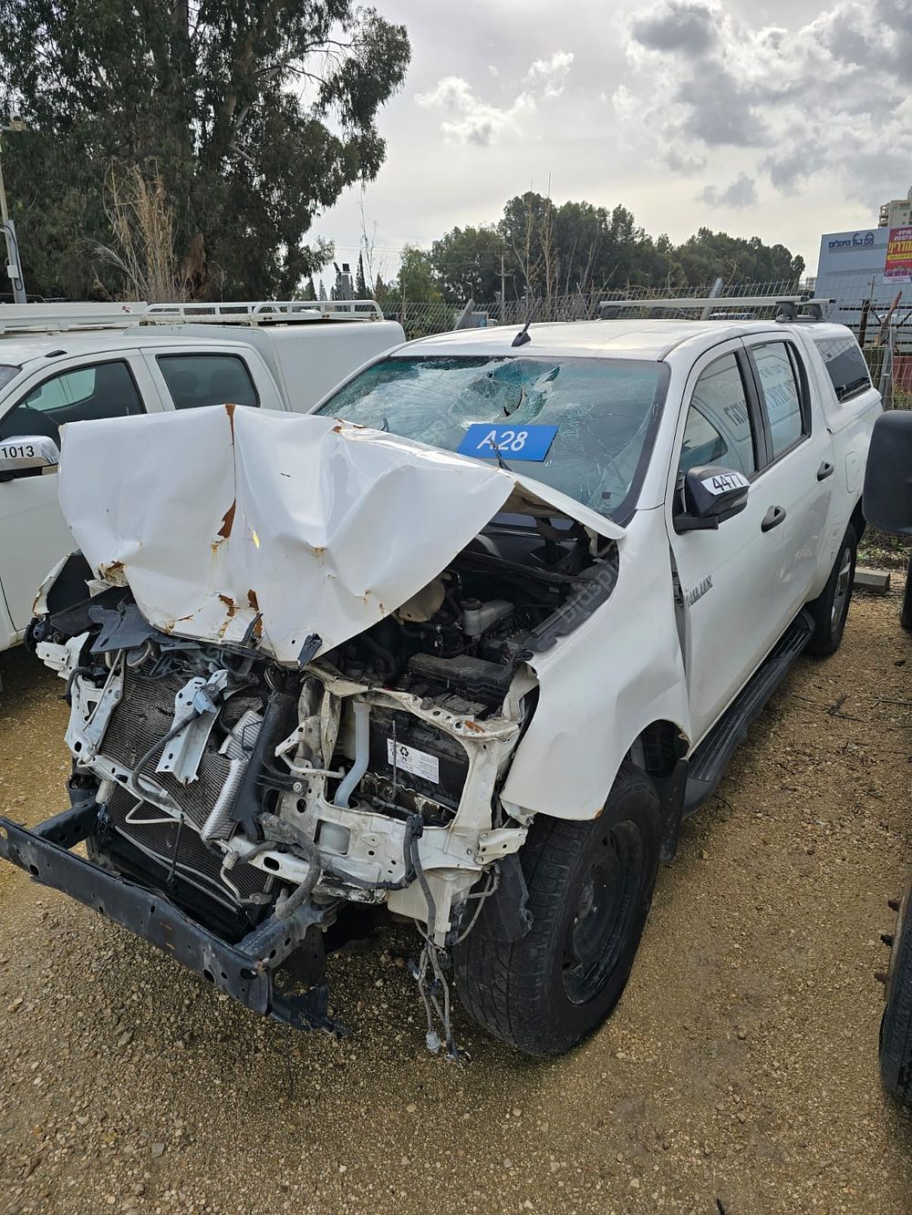 טויוטה היילקס תא כפול מודל 2023. 314,825 ק"מ. תיבת הילוכים: אוטומטי
מנוע: דיזל, הנעה: 4x4.
תוקף 