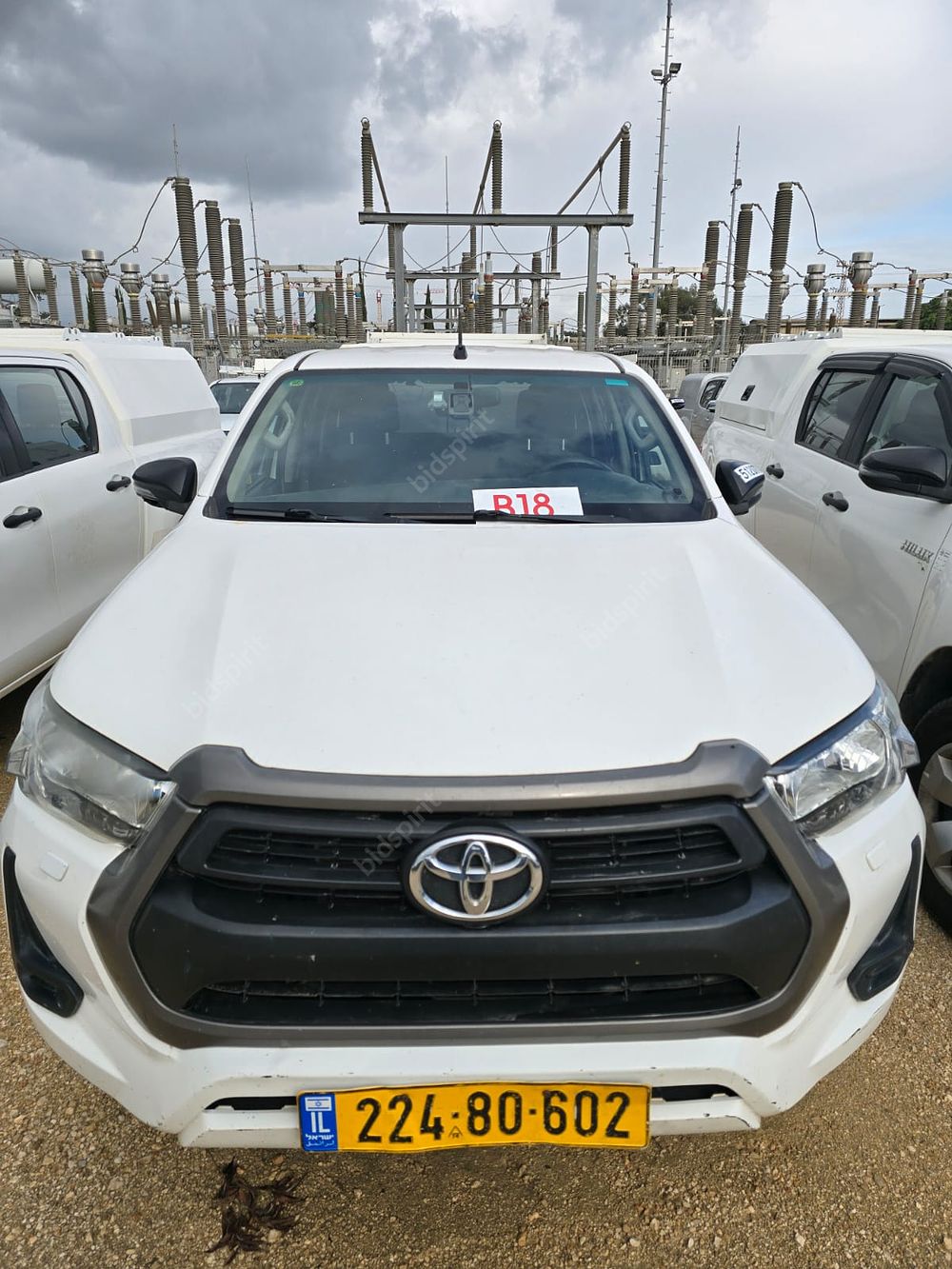 טויוטה היילקס מודל 2020. 191,411 ק"מ. תיבת הילוכים: ידני
מנוע: דיזל, הנעה: 4x4.
תוקף רישיון 13.10.26