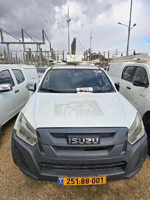 איסוזו פיק אפ מודל 2019. 268,475 ק"מ. תיבת הילוכים: אוטומטי
מנוע: דיזל, הנעה: 4x4.
ללא רישוי 