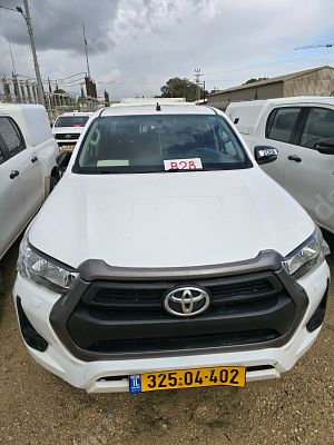 טויוטה היילקס מודל 2020. 115,788 ק"מ. תיבת הילוכים: ידני
מנוע: דיזל, הנעה: 4x4.
ללא רישוי האגרה 