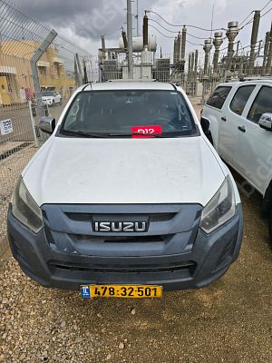 איסוזו פיק אפ מודל 2019. 190,219 ק"מ. תיבת הילוכים: אוטומטי
מנוע: דיזל, הנעה: 4x4.
תוקף רישיון 