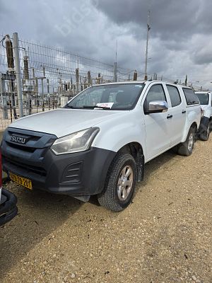 איסוזו פיק אפ מודל 2019. 126,102 ק"מ. תיבת הילוכים: אוטומטי
מנוע: דיזל, הנעה: 4x4.
תוקף רישיון 