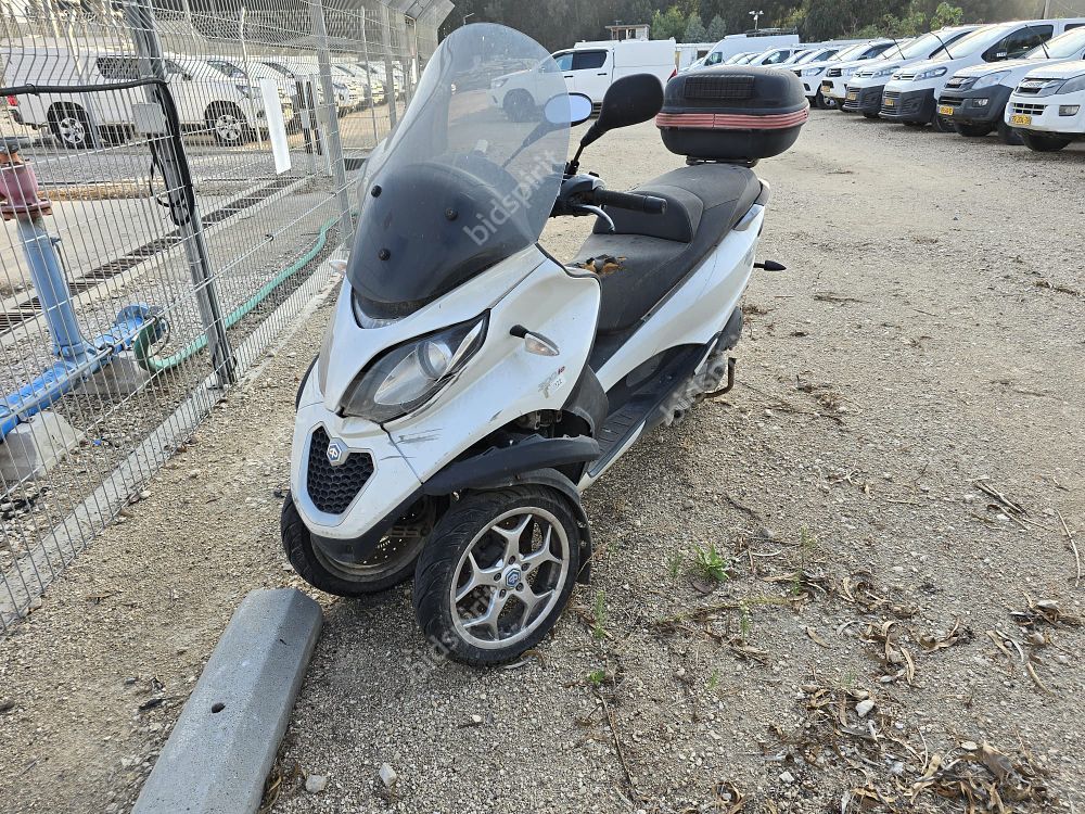 פיאגיו תלת אופן מודל 2018. 13,000 ק"מ, יד ראשונה
מנוע: בנזין, מפתח: יש.
תוקף רישיון 09.07.23 