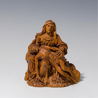 Barocke Skukptur "Piet&agrave;" 17. Jh. Birnbaumholz, geschnitzt H. 18,3 cm 
17. Jh. 
