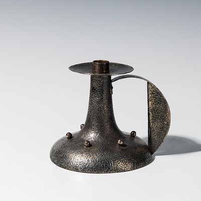 Kolo Moser: Kerzenleuchter. Kolo Moser Kerzenleuchter Wien, 1901/02 versilbertes Kupfer 